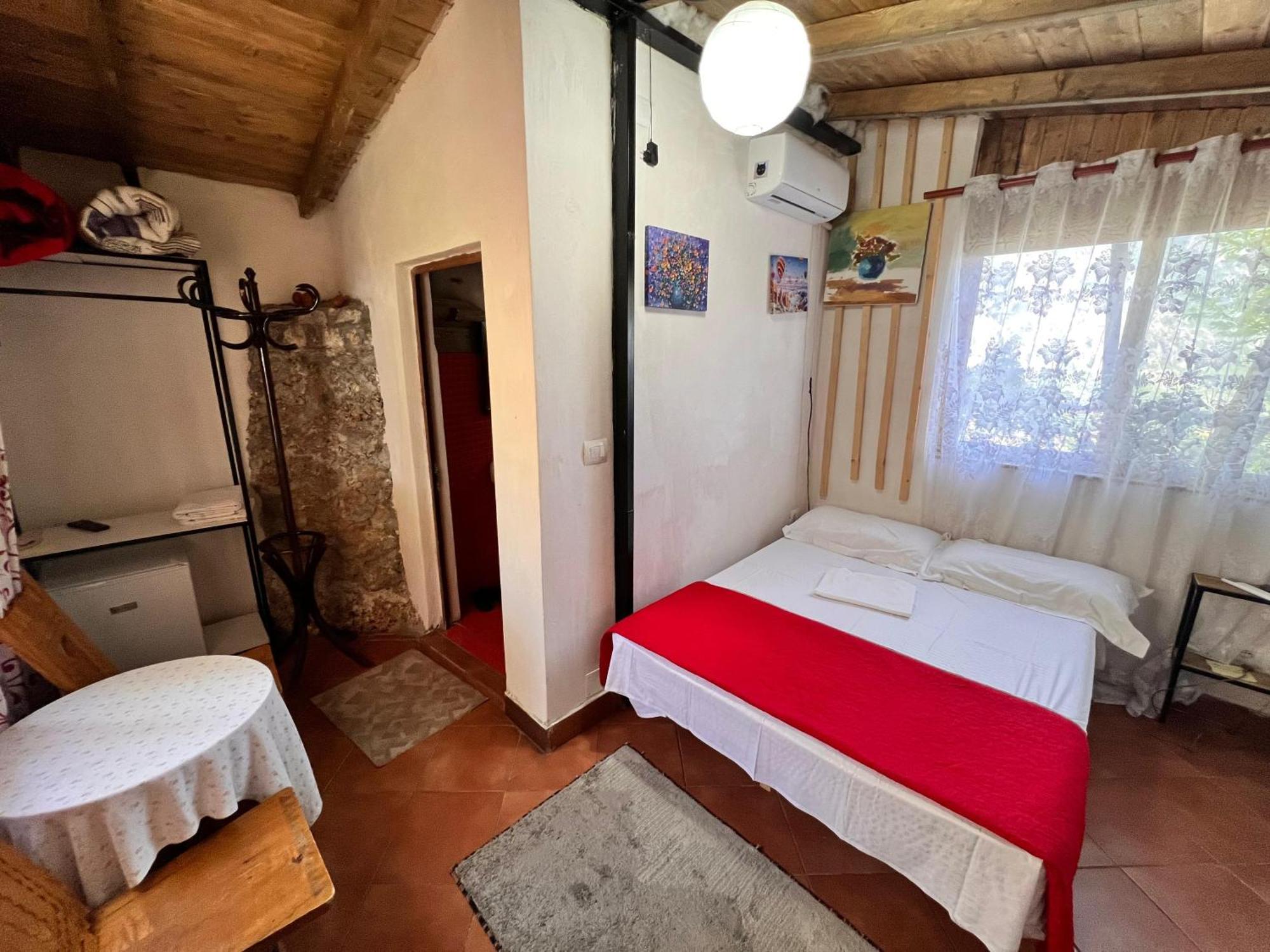 Rooms Nesti Inside Of Castle Круя Экстерьер фото